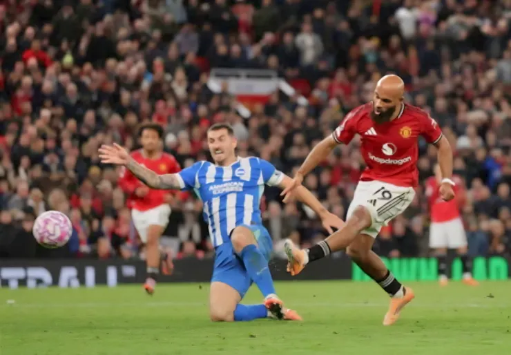 麥般姆梅開二度助曼聯勝4:2