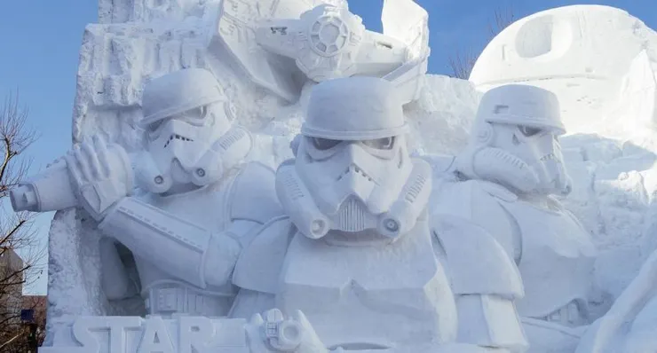 （2019年STAR WARS為主題的札幌冰雪祭）