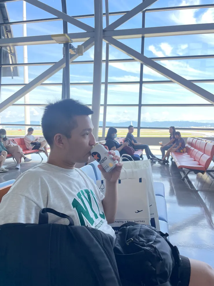 胖表示，結束旅程還是要喝一杯吧!!