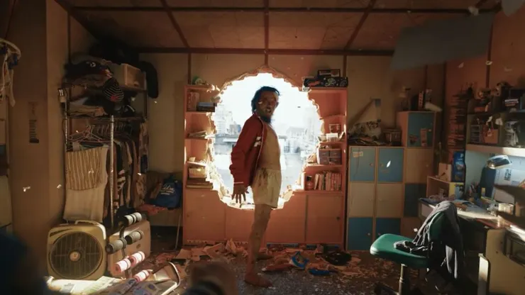 電影前半段的黃金20分鐘反而是我認為敘事處理得最糟糕的部份。