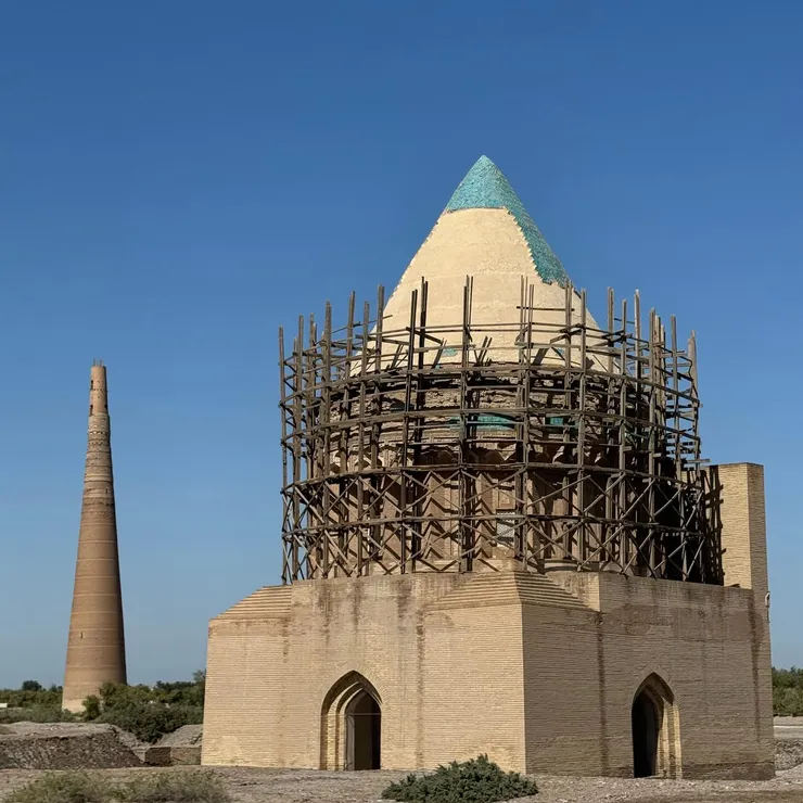Sultan Takesh Mausoleum (蘇丹貼乞失陵墓)