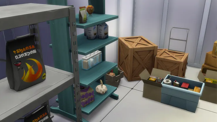 其實我很記得剛下樓梯左邊便有一個臨時貨架，所以把它畫出來。