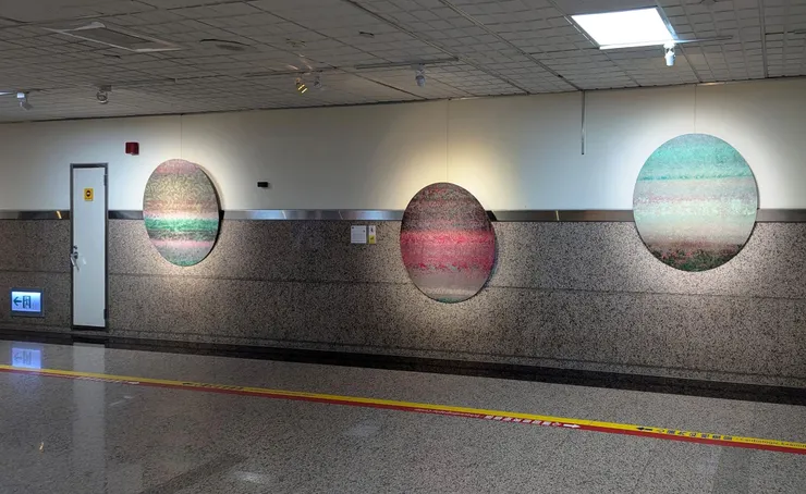 西元2025年1月,虹心球、空間與時間的對話。