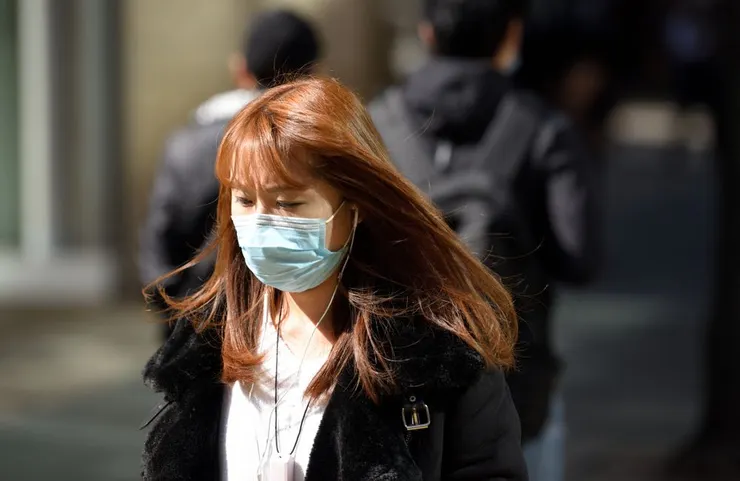 全程戴口罩 ©HUI YT/shutterstock.com