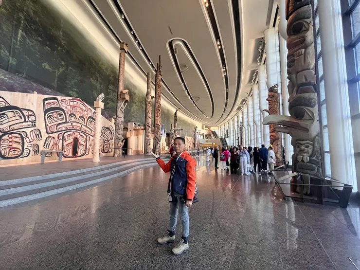 全部都是木頭製品，原住民生活和樹木分不開。