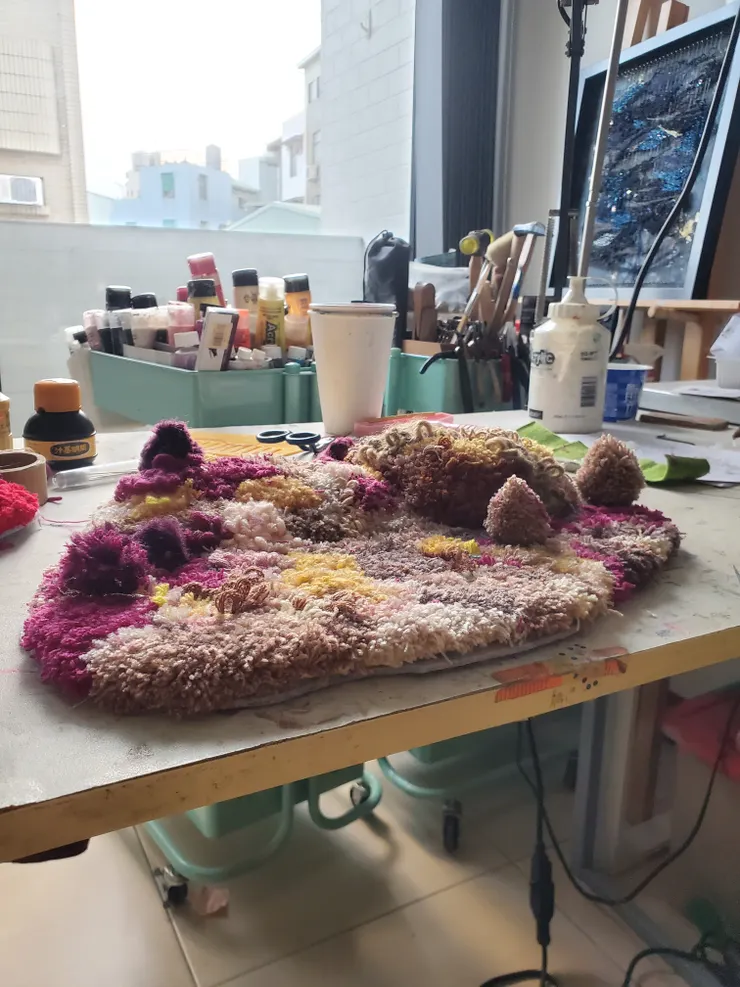 好久沒做簇絨,這次嘗試立體版型