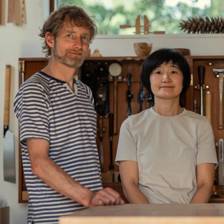 via https://images.ctfassets.net/e4lmb8z9jwqd/509ytnsOElKDVCl4eaRJjR/1e4db2edaff7fc6c9b5f62926e1f344d/agobay_NS_010_akiko-ken-made_2L0A4646_V002_movie-header-mobile_.jpg