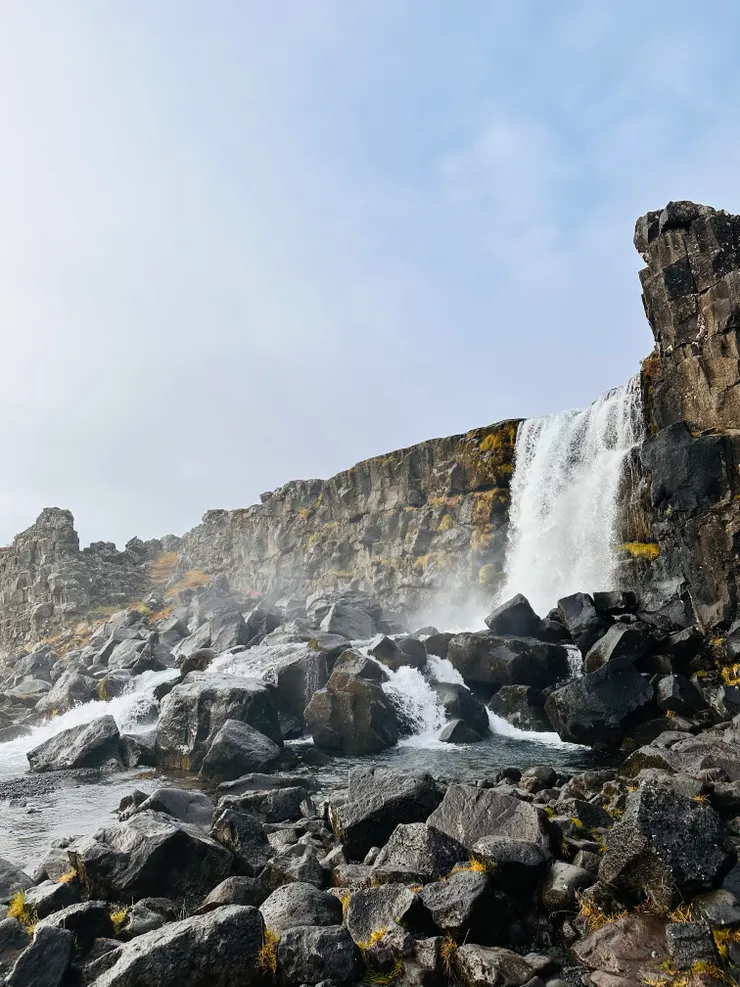 已是最普瀑布ㄌ。