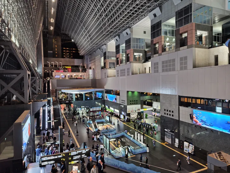 京都駅西口広場