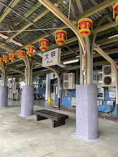 久違的發票中獎，也要將這個喜悅分享出去，感恩自己的資產又增加了一些，能夠跟那些中大獎的幸運兒一起並列著，就是值得感恩的事。而且好事會吸引好事，月光會對著那一些中千萬大獎的得主好好祝福他們，而不帶任何批評。