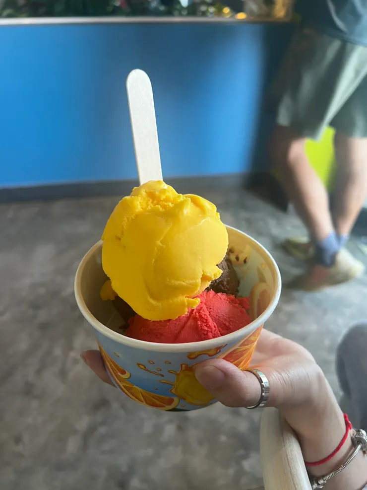 我看了十年的冰淇淋店