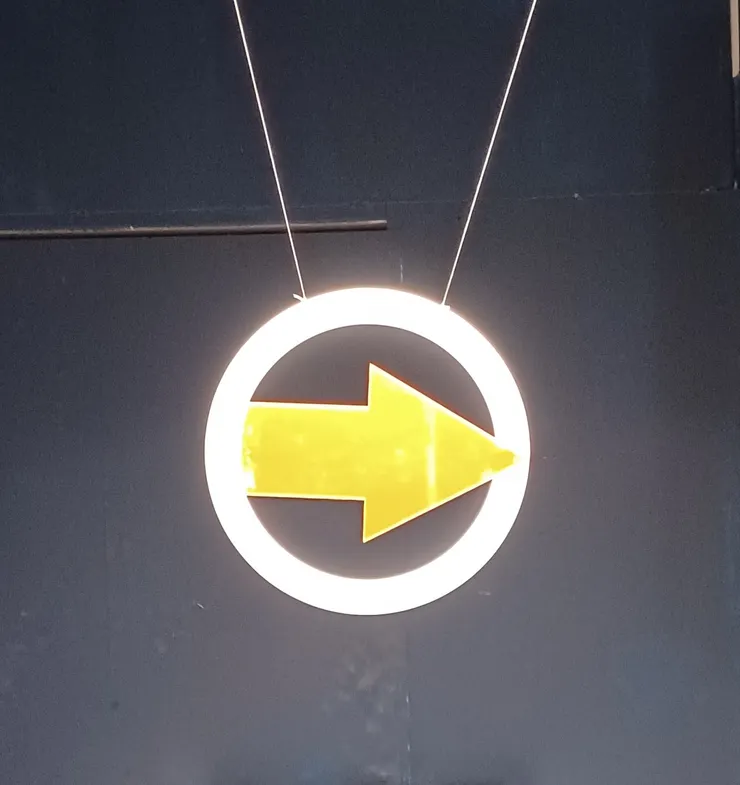 不知道為什麼覺得這個箭頭很可愛