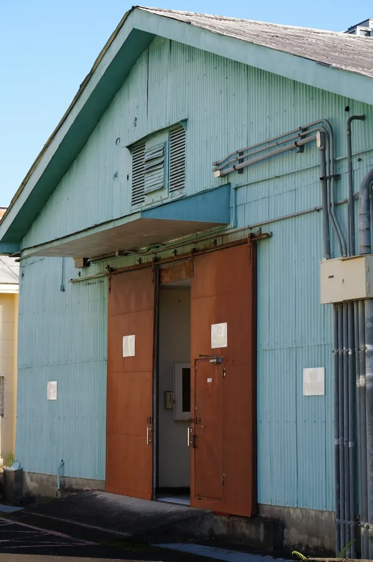 作為材料室使用的綠色倉庫（2021年。筆者友人提供）