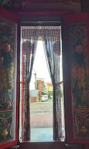 莊嚴的彩繪門神（圖片截圖於網路）