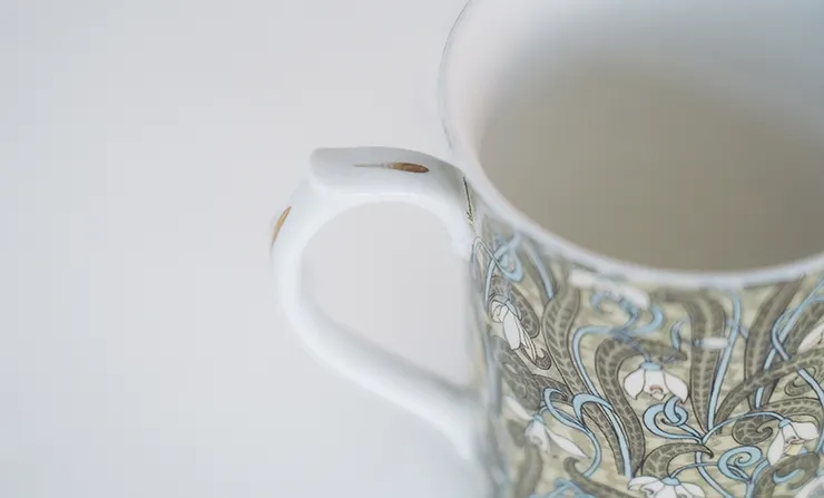 印花圖案由現代設計先驅威廉.莫里斯(William Morris)設計。