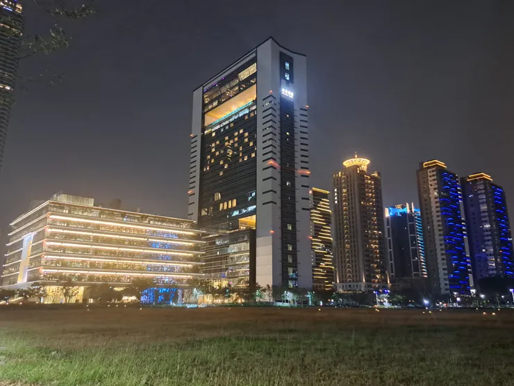 高雄總圖與承億酒店夜景