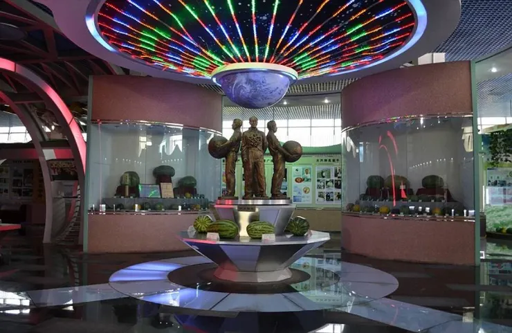 中國西瓜博物館@dailymail/Pinterest