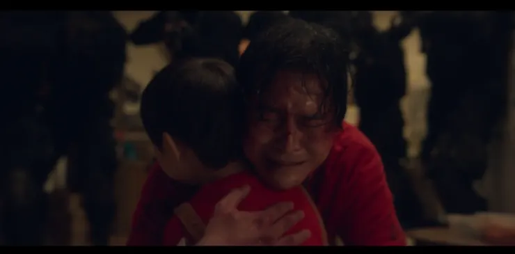 李才滿原本想守護家人，但事與願違。( Source : Disney + )