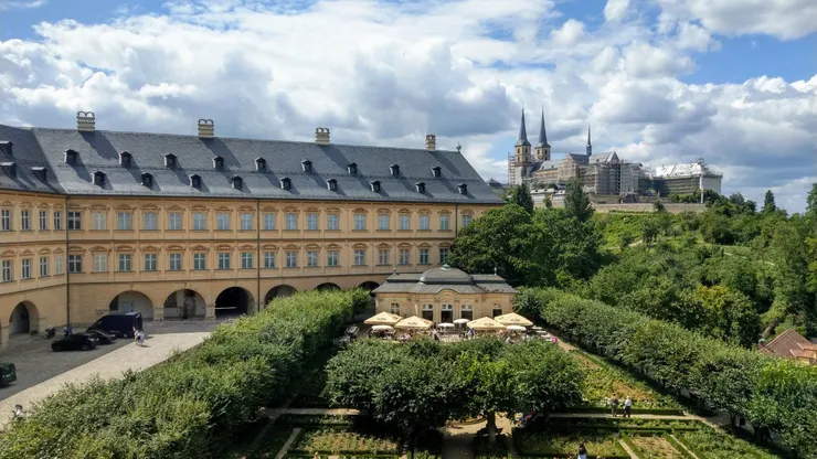 新宮、玫瑰園與聖米夏埃爾修道院(整修中)