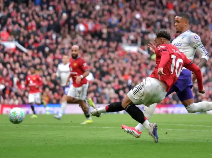 古夏妙射破網助曼聯領先2:1