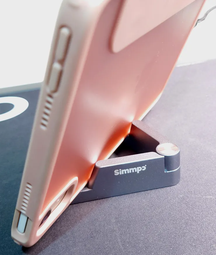 從iPad mini後面看