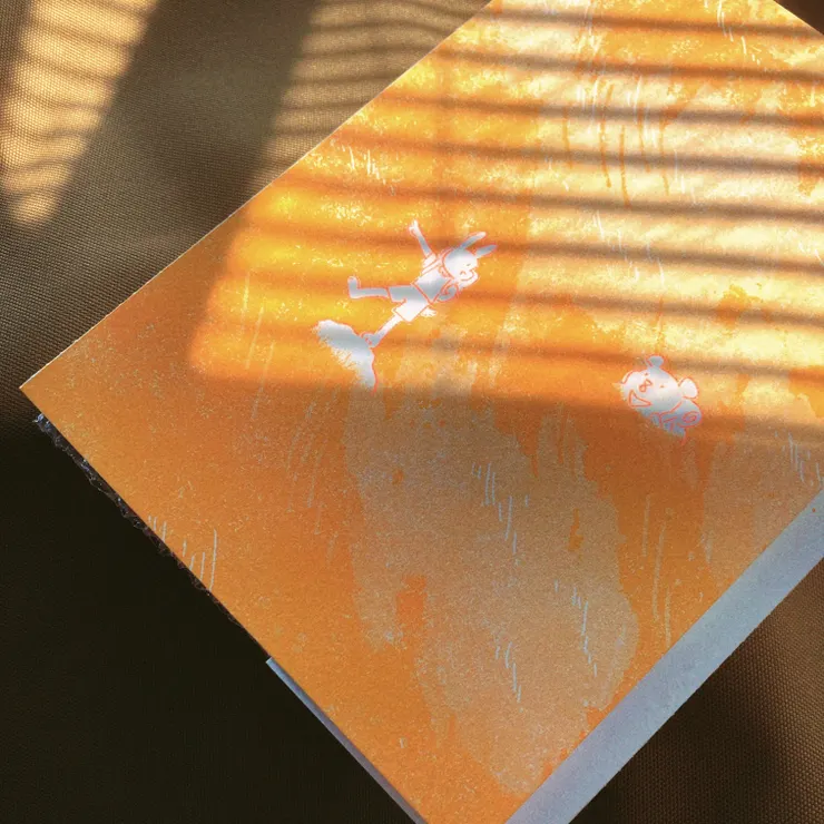 Risograph印刷封面有這個系列的代表角色，台灣黑熊與白兔兩位旅行者的旅行中樣貌