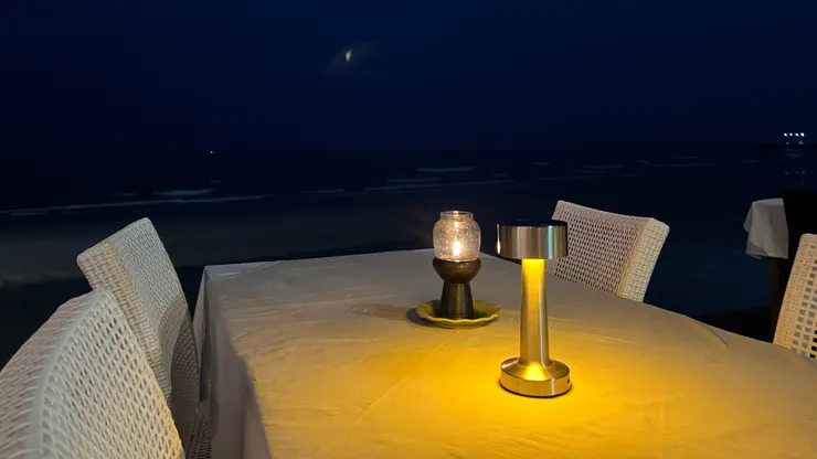 為你，留一盞燈，隨時可以聯繫我🔗