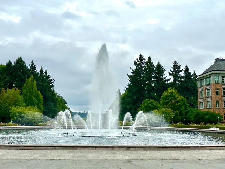 美麗的 Drumheller Fountain (圖 by Vina)