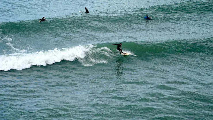 有體力不怕冷的衝浪去