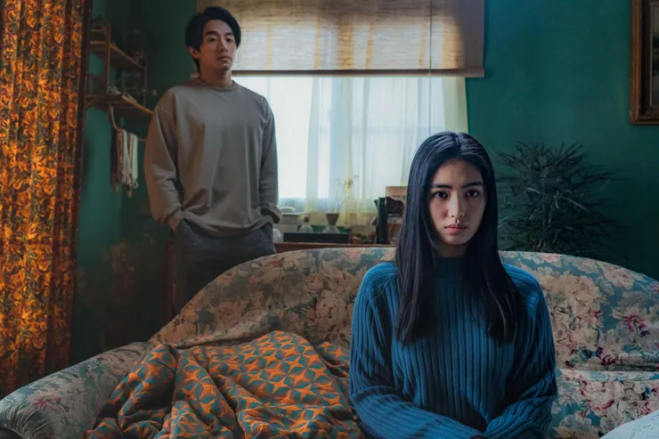 其實小文的展現就是又愛又恨,渴望相處但又害怕親密。