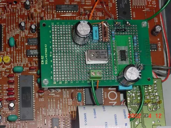 洞洞板搭的 reclocked 電路