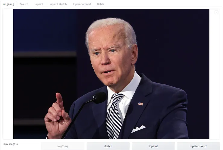 拜登原圖