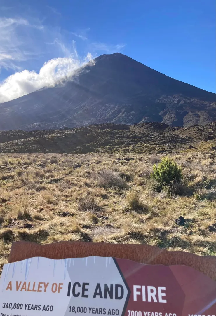 這是末日火山的和善面 Mt. Ngauruhoe