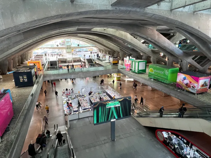 Lisboa Santa Apolonia火車站內