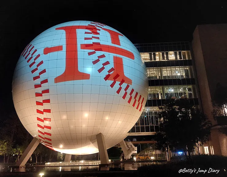 ▲名人堂花園大飯店 & 棒球名人堂/ 圖片來源：Betty's Jump Diary