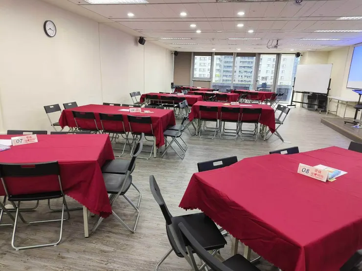 台中百人教室租借-台中CBD教室租借