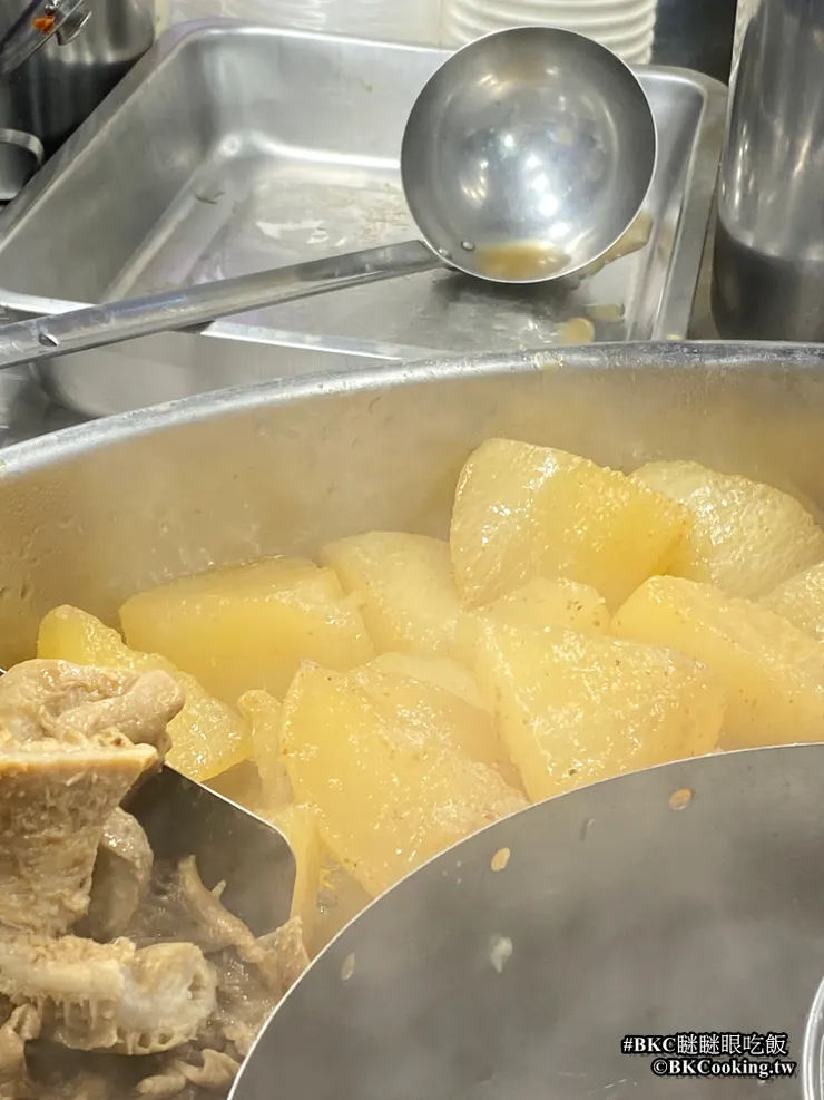 滷的很透入味的蘿蔔