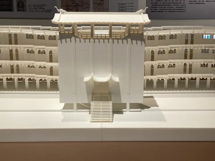 三信家商波浪大樓，原始設計模型