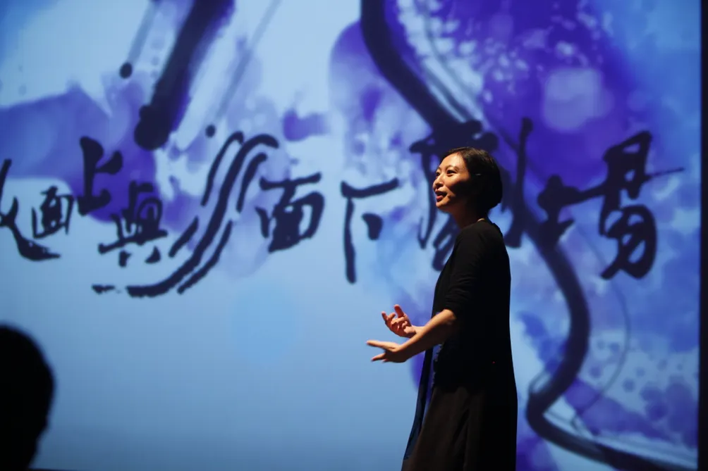 水面下的聲音｜張嘉容的戲劇療癒與生命觀察