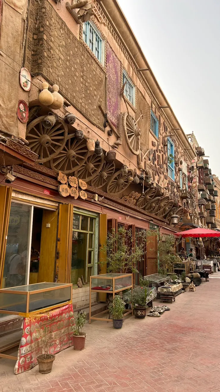 爸媽玩到哪，晚上就會分享照片😆