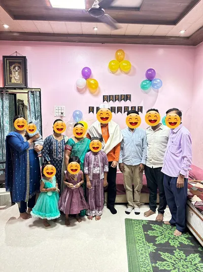 我在印度被當「神」走進當地家庭，親歷孩子「跪拜」的待客儀式