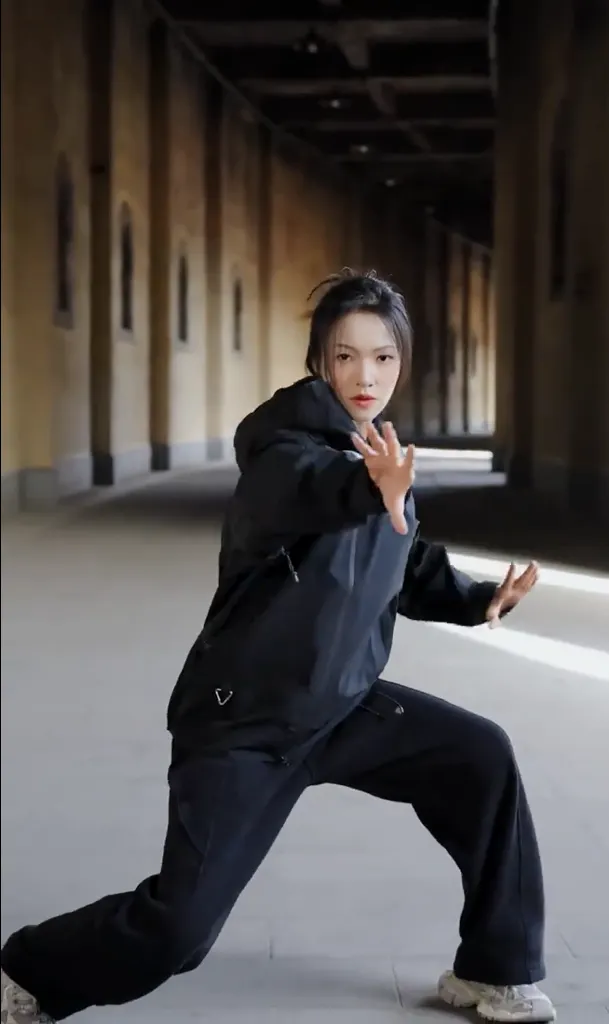 #好帥的太極拳法~ 師父您在哪啊? #Wow, that's awesome Tai Chi! Where are you, Master?