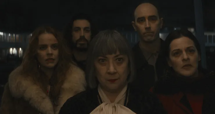 《人道主義吸血鬼徵求自願獻身者》/IMDb