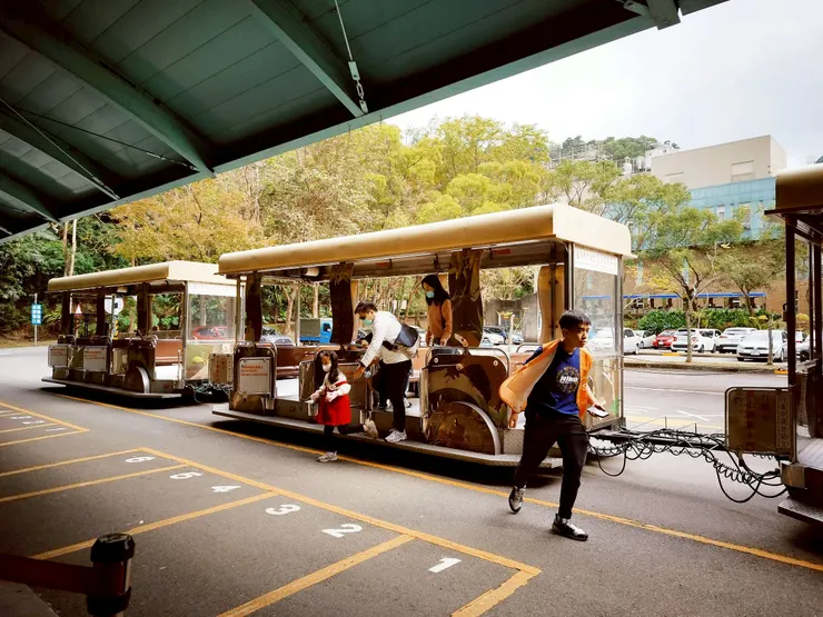 每一班的造型都不一樣喔!