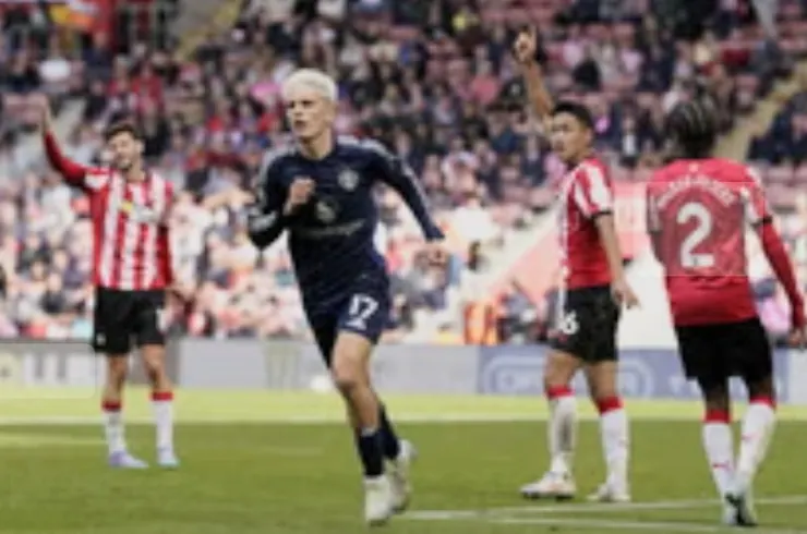 加拿祖為曼聯射成3:0