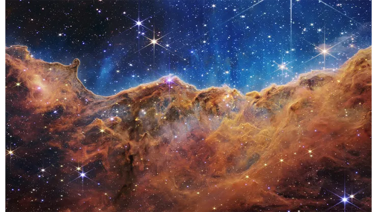 圖片取自ＮＡＳＡ韋伯望遠鏡“Cosmic Cliffs” in the Carina Nebula (NIRCam Image)