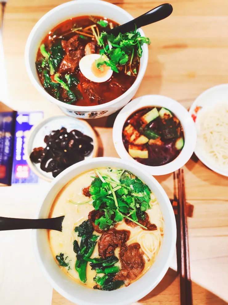 另外一碗是哨子面