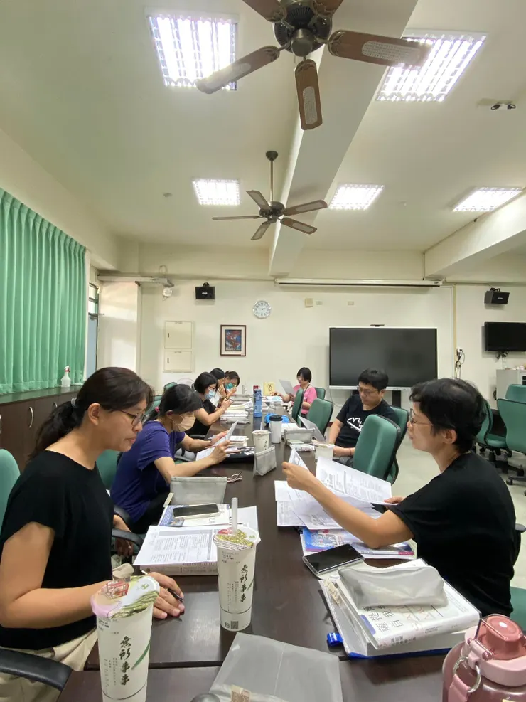 一起共備輔導課，超前部署咧🤭🤭