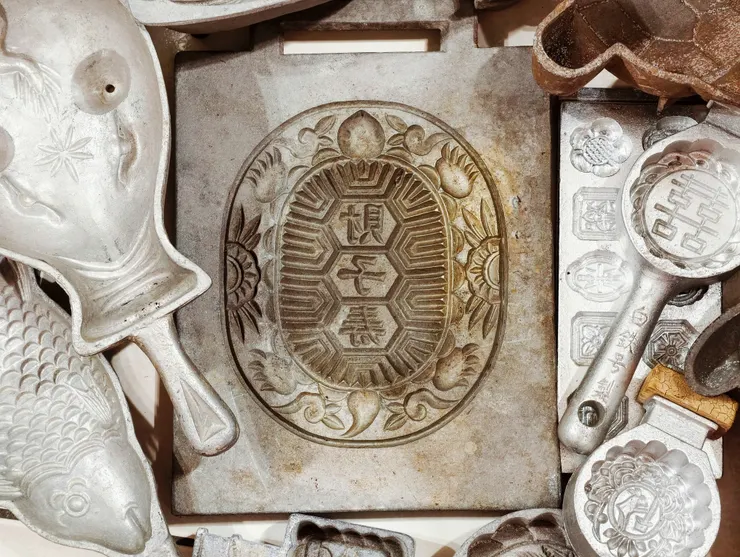 金屬模具：為效率而生，不以收藏為目的。                                                  卻具備一種現代工藝的實用精神。