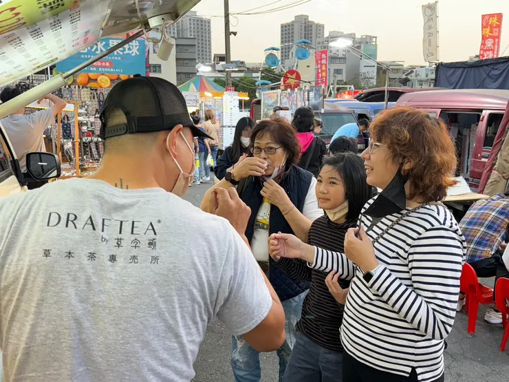 台南飲料推薦【Draftea by草字頭】天然草本漢方茶│不